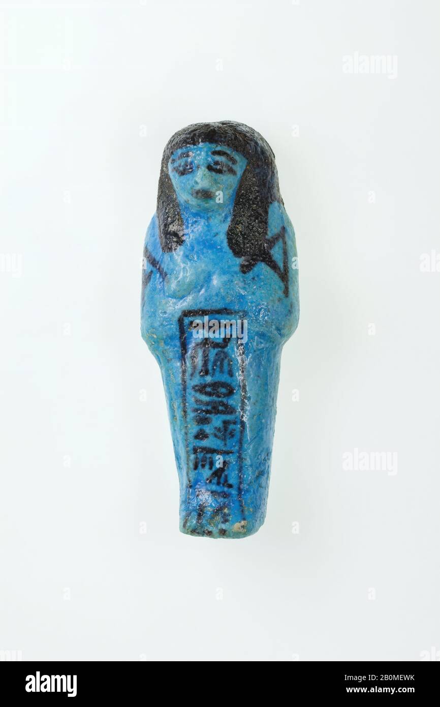 Lavoratore Shabti di Nany, Terzo Periodo Intermedio, Dinastia 21, regno di Psuennes i, ca. 1050 a.C., Dall'Egitto, dall'Egitto superiore, Tebe, Deir el-Bahri, Tomba di Meritamun, primo corridoio, sepoltura di Nany, 1928–29, Faience, H. 8,7 × W. 3,4 × D. 2,2 cm (3 7/16 × 1 5/16 × 7/8 in Foto Stock