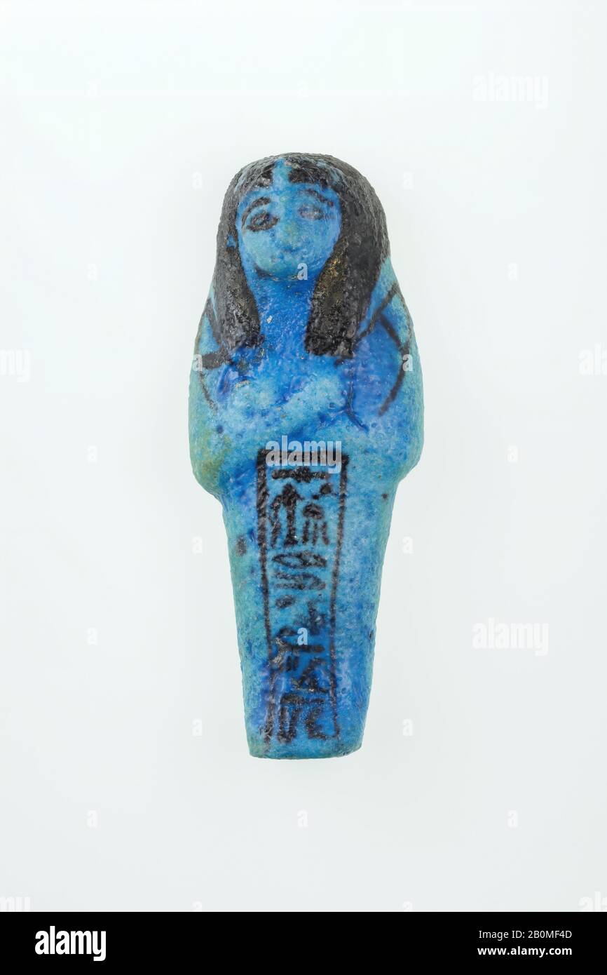 Lavoratore Shabti di Nany, Terzo Periodo Intermedio, Dinastia 21, regno di Psuennes i, ca. 1050 a.C., Dall'Egitto, dall'Alto Egitto, Tebe, Deir el-Bahri, Tomba di Meritamun, primo corridoio, sepoltura di Nany, 1928–29, Faience, H. 8.8 × W. 3.4 × D. 2.1 cm (3 7/16 × 1 5/16 × 13/16 in Foto Stock