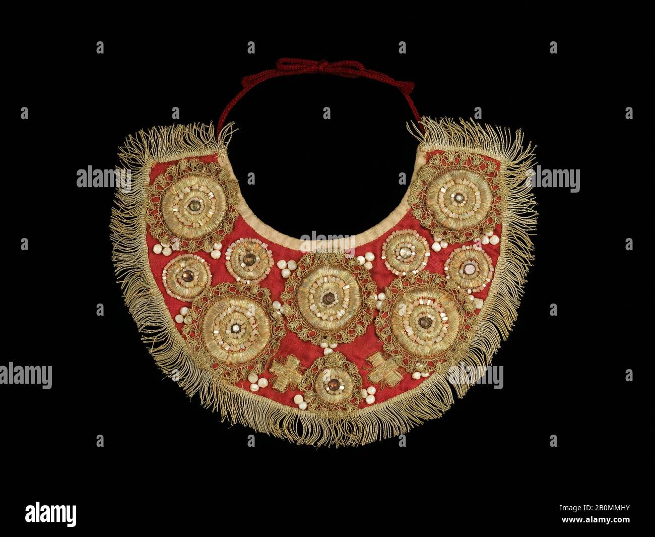 Collarino, Russo, 1830–80, Russo, seta, madreperla, pietre semi-preziose in metallo, perle Foto Stock