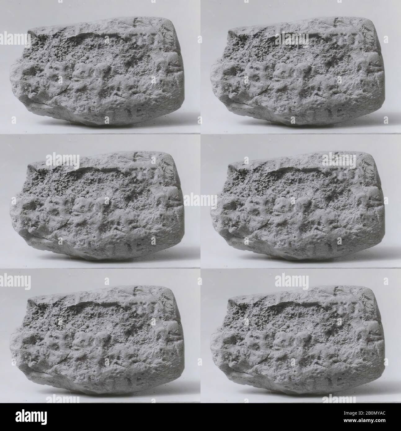 Compressa cuneiforme: Resoconto della consegna di melograno, archivio di Ebabbar, babilonese, neobabilonese, data ca. 579 a.C., Mesopotamia, probabilmente da Sippar (moderna Tell Abu Habba), Babylonian, Clay, 1,44 x 2,12 x 0,65 pollici. (3,66 x 5,38 x 1,65 cm), Clay-Tablets-Inscritto Foto Stock