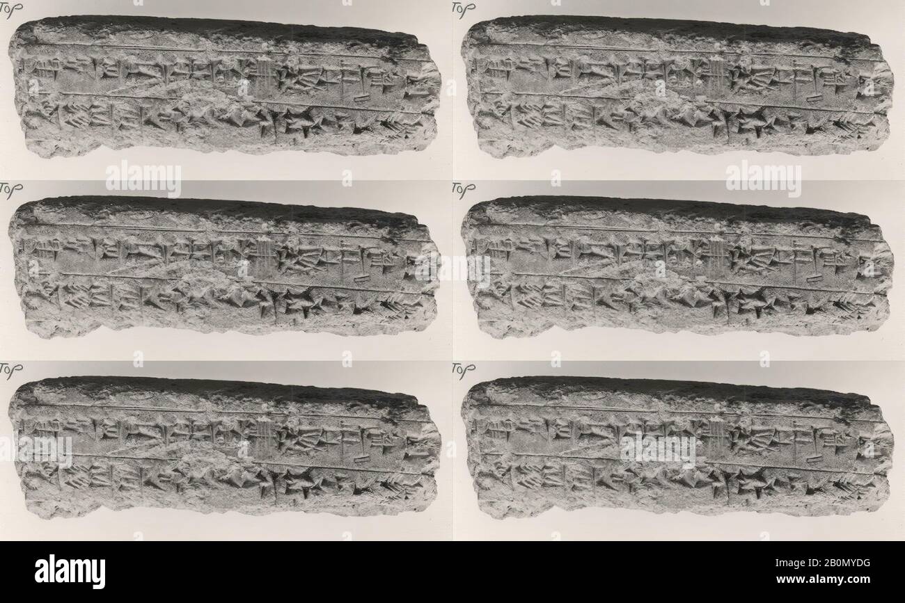 Tavoletta cuneiforme: Iscrizione di Nebukadnetsar II che registra il suo lavoro su Ezida, il tempio del dio Nabu a Borsippa, Babylonian, Neo-Babylonian, Data ca. 604–562 a.C., Mesopotamia, Borsippa (?), babilonese, argilla, 1,25 x 4,25 poll. (3,18 x 10,8 cm), Clay-Tablets-Inscritto Foto Stock