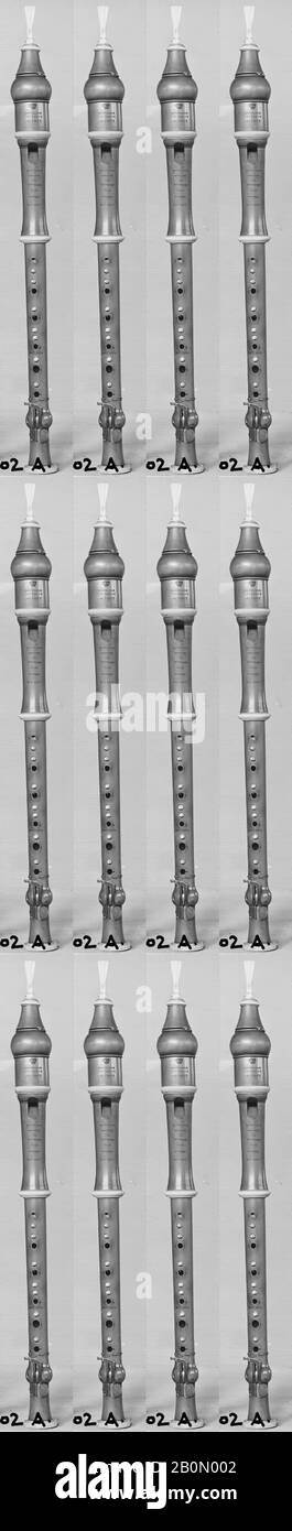 William Bainbridge, Flageolet in B-flat, British, William Bainbridge (British, London, Active 1803–1831), John Wood (British, London Active 1808–1821), 1808–20, London, England, United Kingdom, British, Wood, Ivory Silver, Length 19-1/8 in. (486 mm), Aerophone-Whistle Flute-flageolet Foto Stock