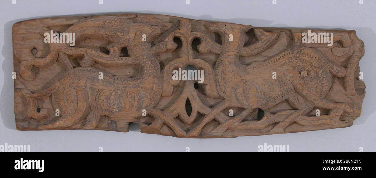 Pannello, 11th secolo, Fatto in Egitto, legno; intagliato, [11.205.3a], H. 9 15/16 in. (25,2 cm), W. 3 1/4 poll. (8,3 cm), D. 7/8 in. (2,2 cm), Peso 7,5 once (212,6 g), [11,205,3b], H. 10 15/16 in. (26,2 cm), W. 3 3/16 in. (8,1 cm), D. 7/8 in. (2,2 cm), Peso 100 ml (170,1 g), [11.205.3c], H. 9 3/4 in. (24,8 cm), W. 3 1/8 in. (7,9 cm), D. 7/8 in. (2,2 cm), Peso 6,4 once (181,5 g), [11. 205,3d], H. 3" (7,6 cm), W. 8 3/4 in. (22,2 cm), D. 5/8 in. (1,6 cm), Peso (113,4 g), legno Foto Stock