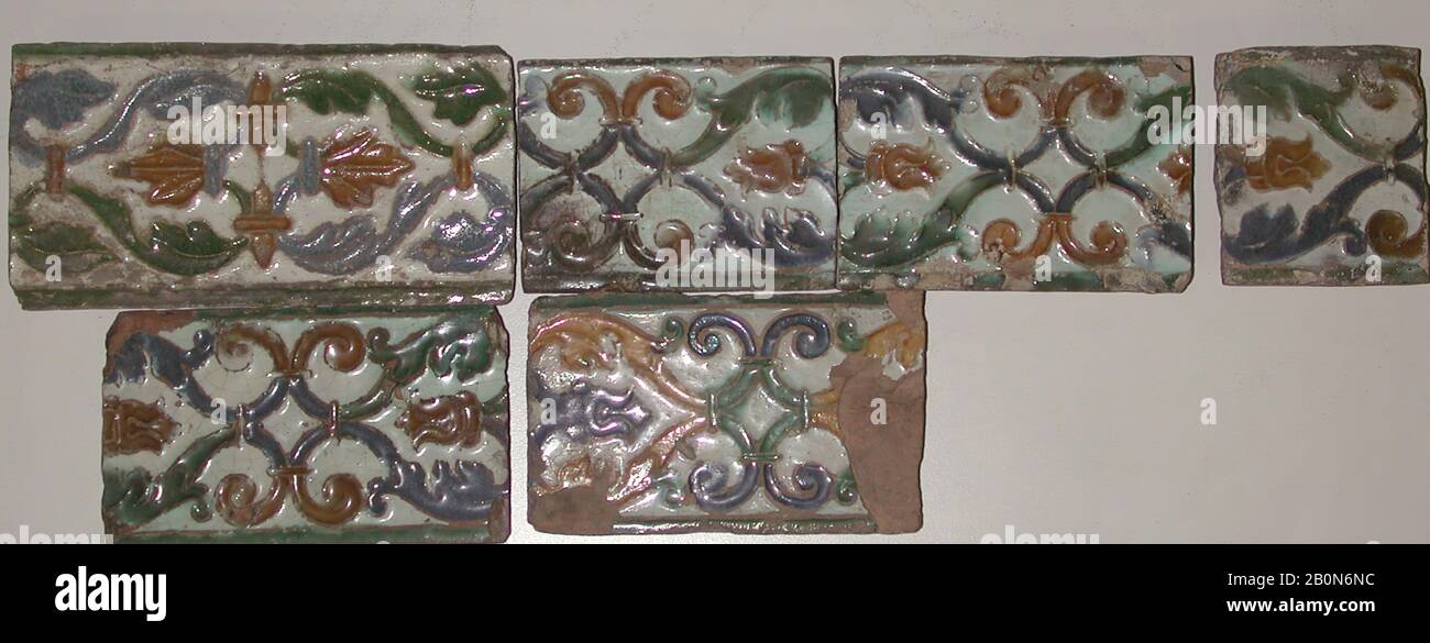Piastrelle (6), spagnolo, Siviglia, 16th-17th secolo, spagnolo, Siviglia, terracotta smaltata in stagno, ceramica-ceramica Foto Stock