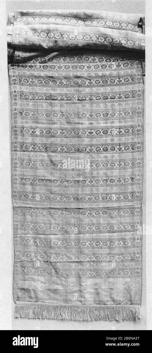 Sash, possibilmente polacco, 18th secolo, possibilmente polacco, filo di seta e metallo, 50 x 19 1/2 pollici (127.0 x 49,5 cm), tessile-Tessuto Foto Stock