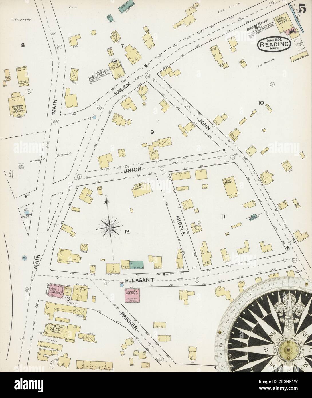 Immagine 5 Della Mappa Sanborn Fire Insurance Da Reading, Middlesex County, Massachusetts. Giu 1892. 6 fogli, America, mappa stradale con una bussola Del Xix Secolo Foto Stock