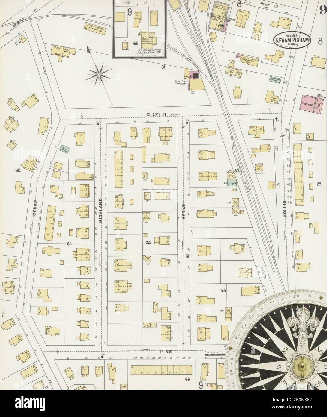 Immagine 9 Della Mappa Sanborn Fire Insurance Di South Farmington, Middlesex County, Massachusetts. Nov 1897. 11 fogli, America, mappa stradale con una bussola Del Xix Secolo Foto Stock