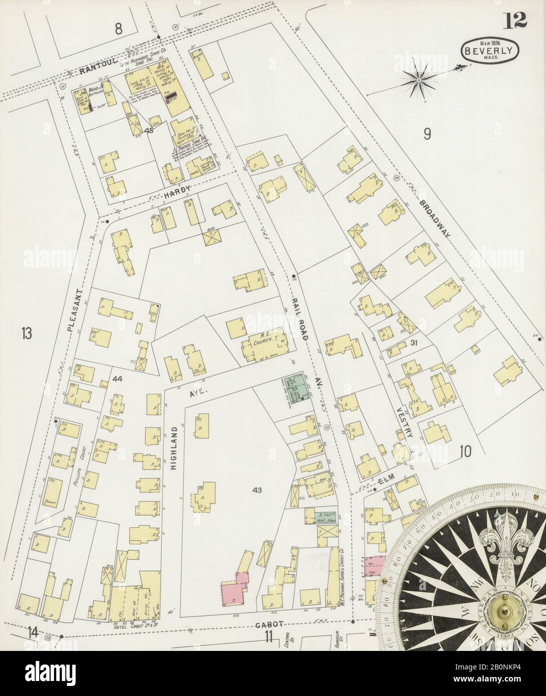 Immagine 12 Della Mappa Sanborn Fire Insurance Da Beverly, Essex County, Massachusetts. Mar 1896. 19 foglio(i), America, mappa stradale con una bussola Del Xix Secolo Foto Stock