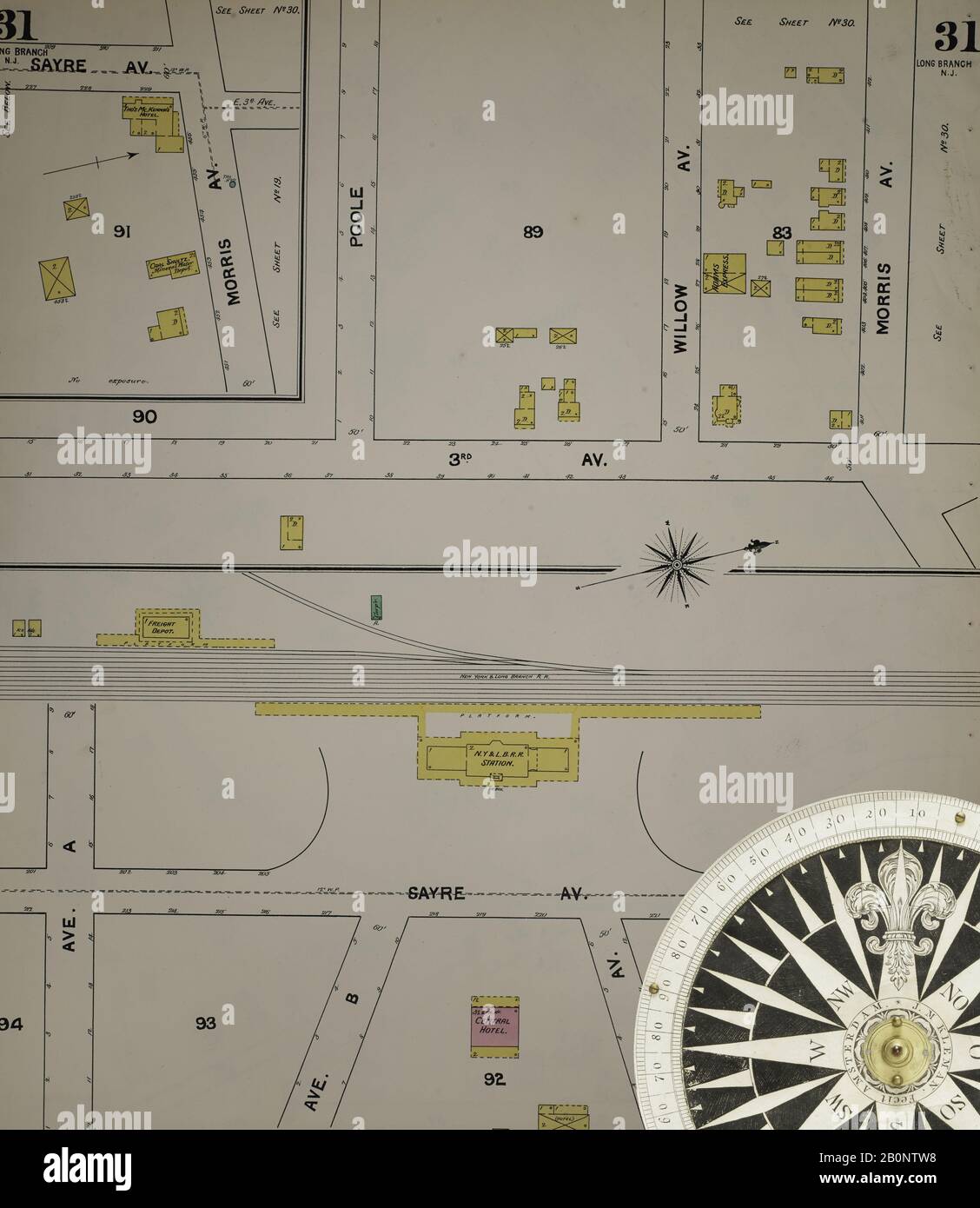 Immagine 33 Della Mappa Sanborn Fire Insurance Dal New Jersey Coast, New Jersey Coast, New Jersey. 1890 Vol. 1. 56 fogli. Include Atlantic Highlands, Seaside, Navesink-Highlands, Highland Beach, Sea Bright, Monmouth Beach, North Long Branch, Long Branch. Bound, America, mappa stradale con una bussola Del Xix Secolo Foto Stock