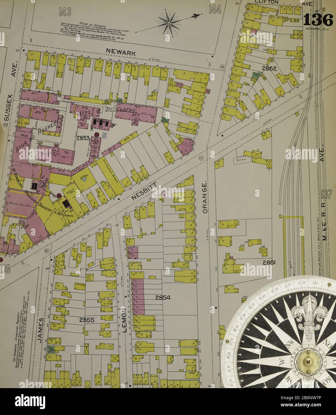 Immagine 38 Della Mappa Sanborn Fire Insurance Da Newark, Essex County, New Jersey. 1892 Vol. 2. 77 fogli. Mappa dei contorni che mostra i serbatoi di distribuzione delle opere d'acqua della città e i distretti forniti da ciascuno. Bound, America, mappa stradale con una bussola Del Xix Secolo Foto Stock