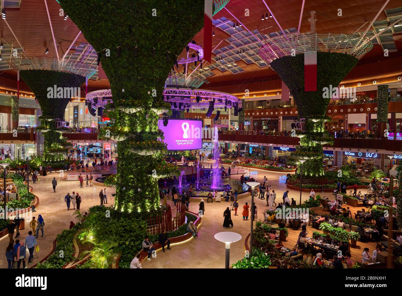 Doha ,Qatar -27 dicembre 2019 : Mall of Qatar il più grande centro commerciale del Qatar Foto Stock