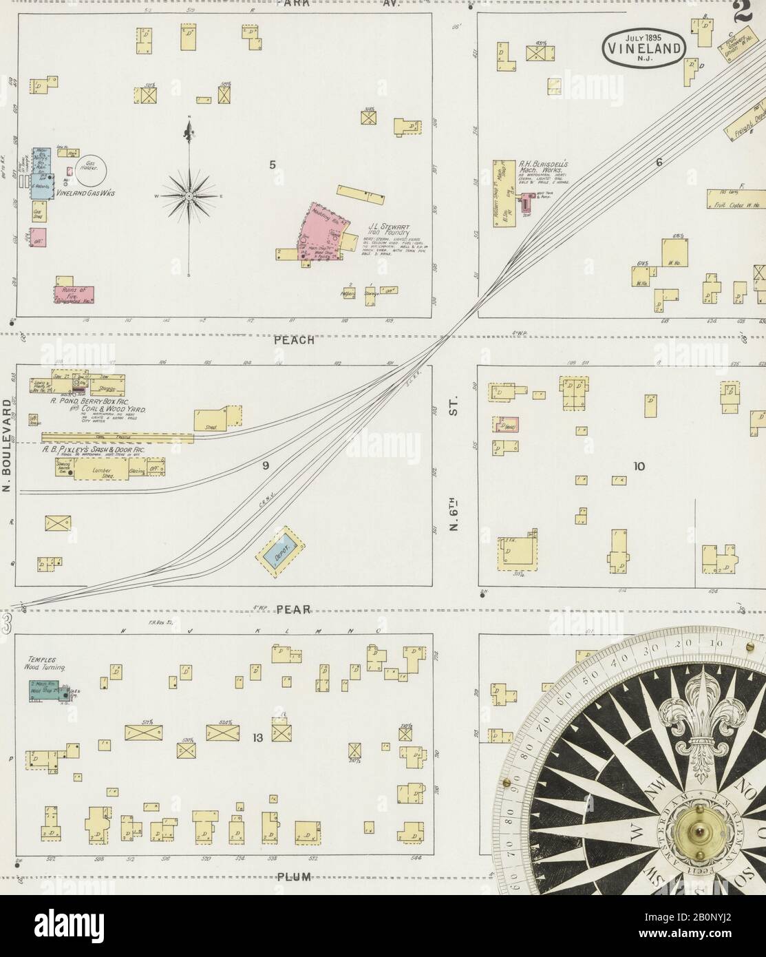 Immagine 2 Della Mappa Sanborn Fire Insurance Di Vineland, Cumberland County, New Jersey. Lug 1895. 8 fogli, America, mappa stradale con una bussola Del Xix Secolo Foto Stock