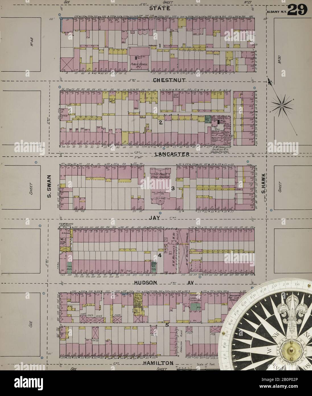 Immagine 33 Della Mappa Sanborn Fire Insurance Di Albany, Albany County, New York. 1892. 124 fogli. Include Coeymans, Coeymans Junction, Rensselaerville, Clarksville, Altamont, Guilderland Center, South Bethlehem. 3 mappe scheletriche. Bound, America, mappa stradale con una bussola Del Xix Secolo Foto Stock