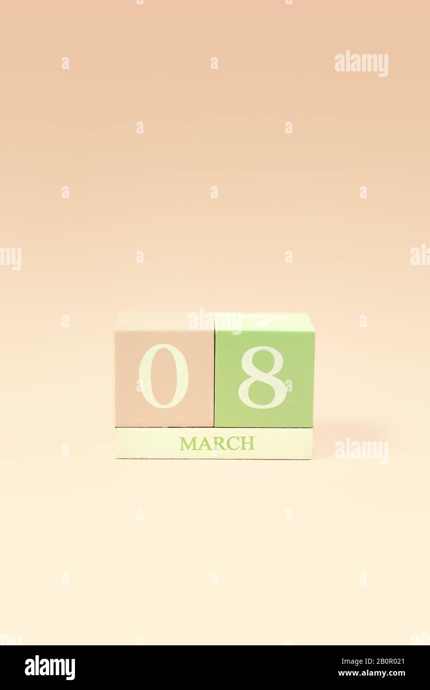 Legno 8 marzo calendario colori pastello vintage filtrato Foto Stock