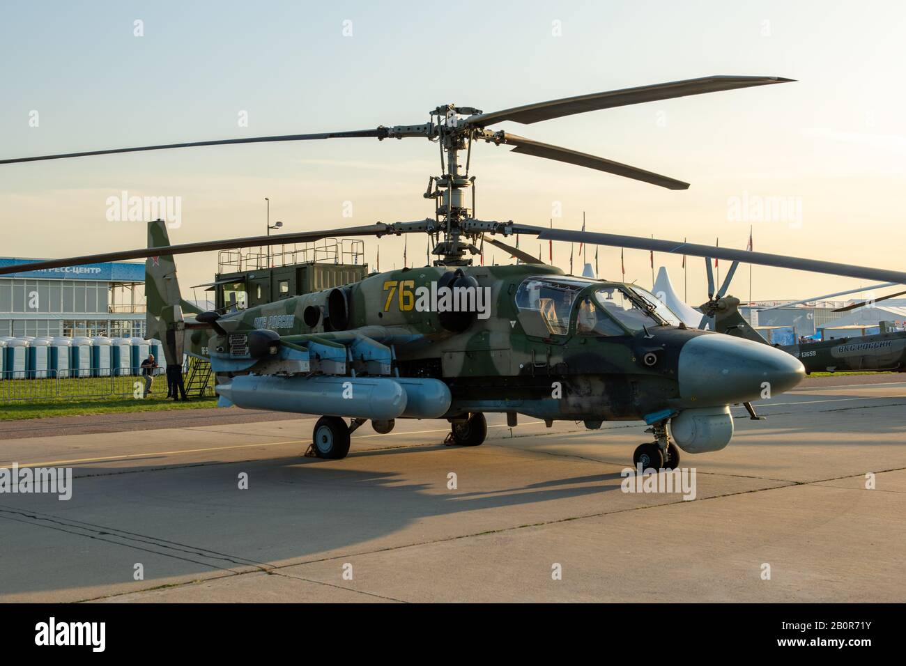 30 Agosto 2019. Zhukovsky, Russia. Ricognizione russa e attacco elicottero Kamov Ka-52 Alligator al Salone Internazionale dell'Aviazione e dello spazio M. Foto Stock