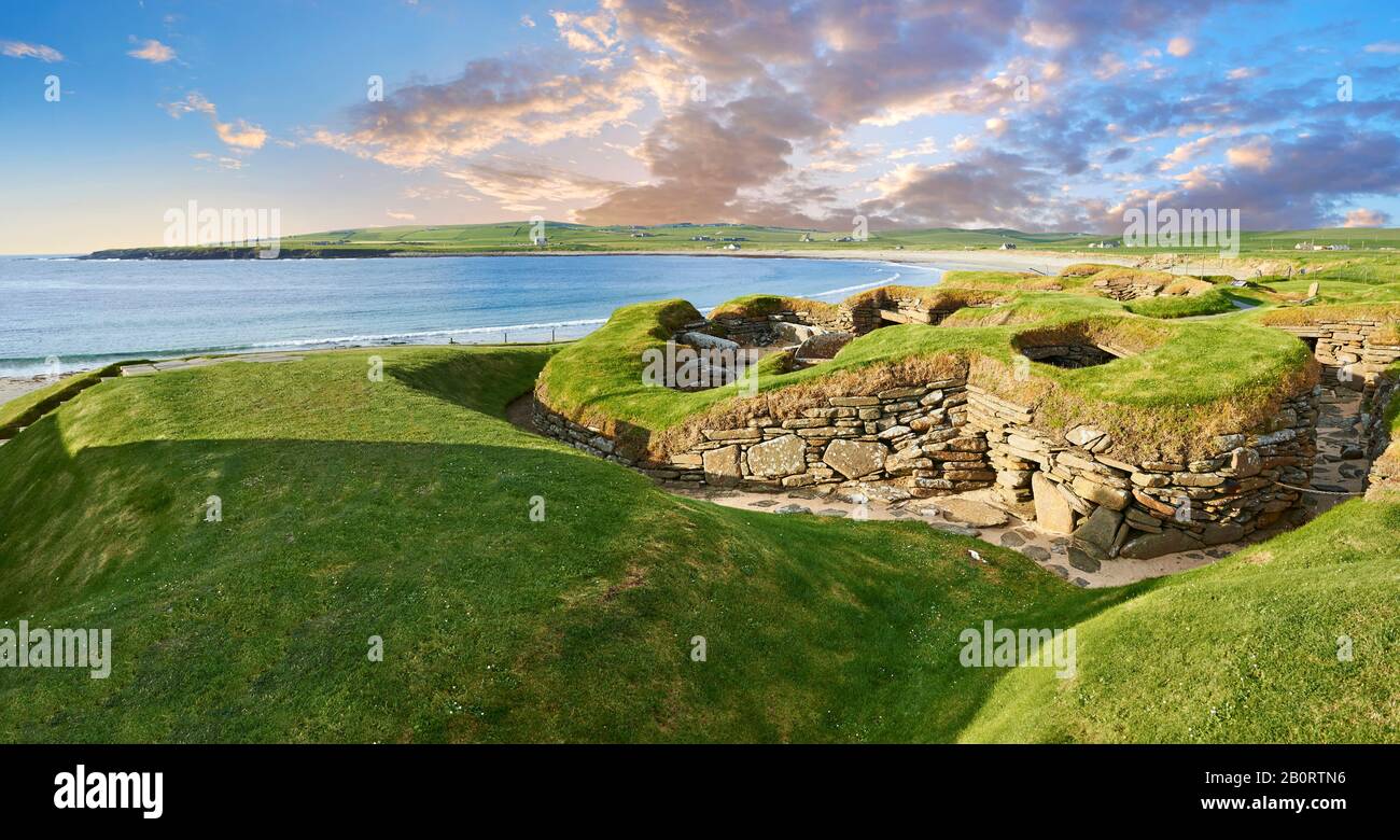 Il neolitico (circa 3000 - circa 2500 a.C.) insediamento di Skara Brae i gruppi meglio conservati di case preistoriche in Europa occidentale. Costruito prima Foto Stock
