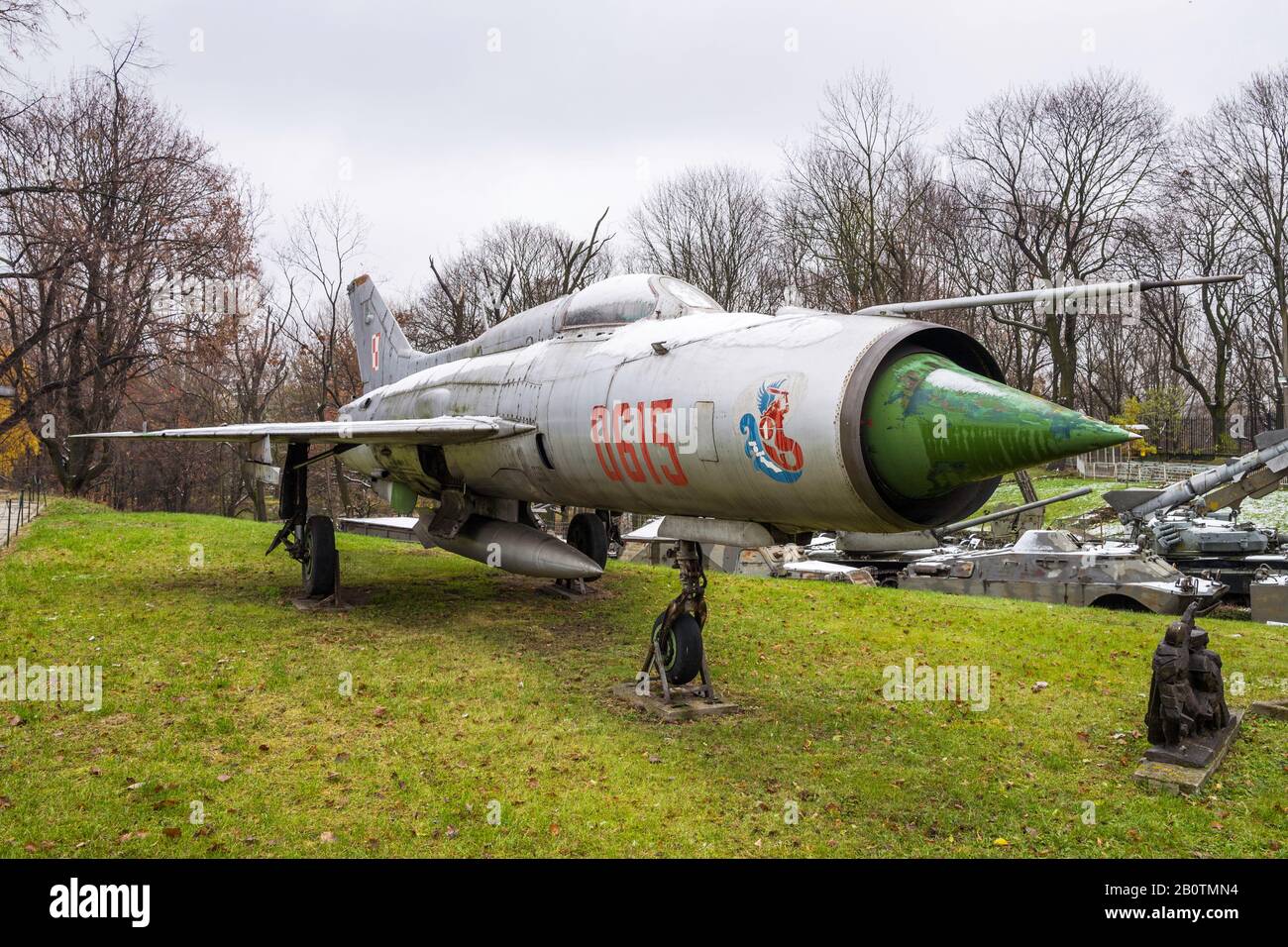 Caccia MIG-21 al Museo dell'esercito polacco (Muzeum Wojska Polskiego) mostra all'aperto di attrezzature militari pesanti. Foto Stock