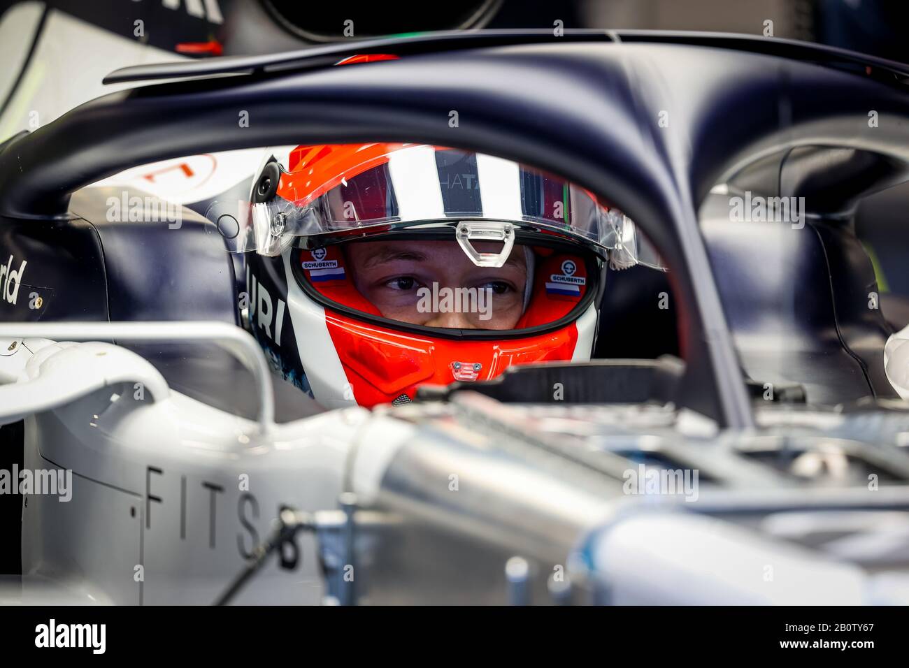 Daniil Kvyat di Alpha Tauri visto in azione durante il terzo giorno di F1 Test Days nel circuito di Montmelo. Foto Stock