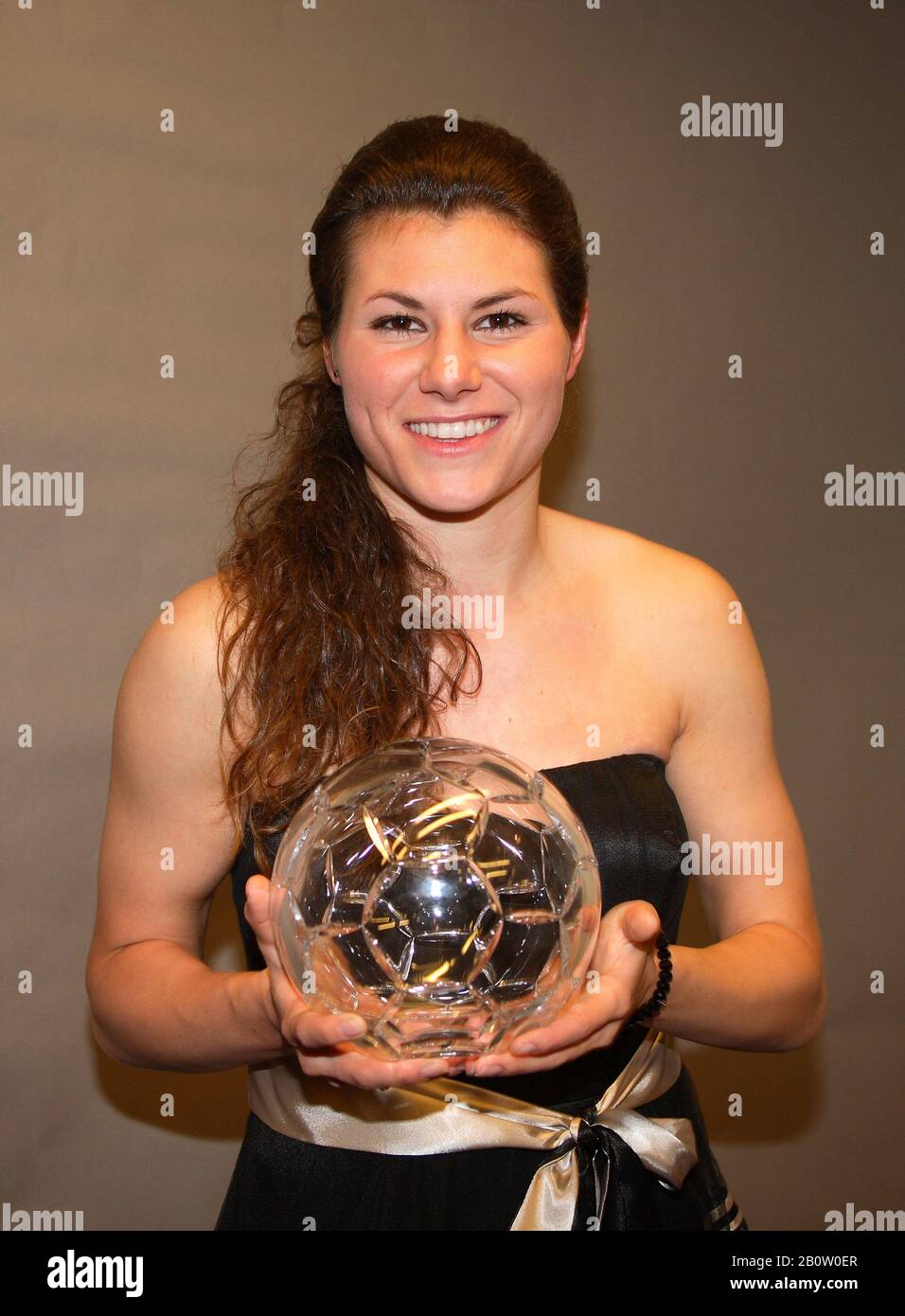 Ramona BACHMANN centrocampista svizzero nel calcio premiato alla serata svedese di gala annuale come il migliore della classifica Foto Stock