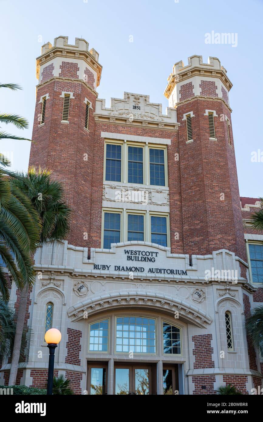 Tallahassee, FL / USA - 15 febbraio 2020: Westcott Building e Ruby Diamond Auditorium nel campus della Florida state University Foto Stock