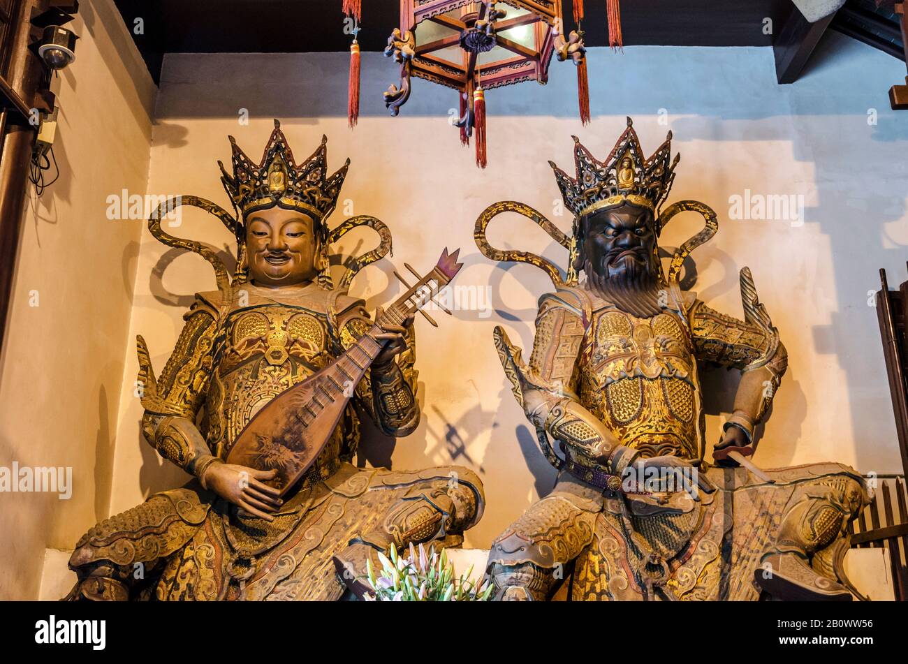 Immagini di dei nel Tempio del Buddha di Giada, Puxi, Shanghai, Cina Foto Stock