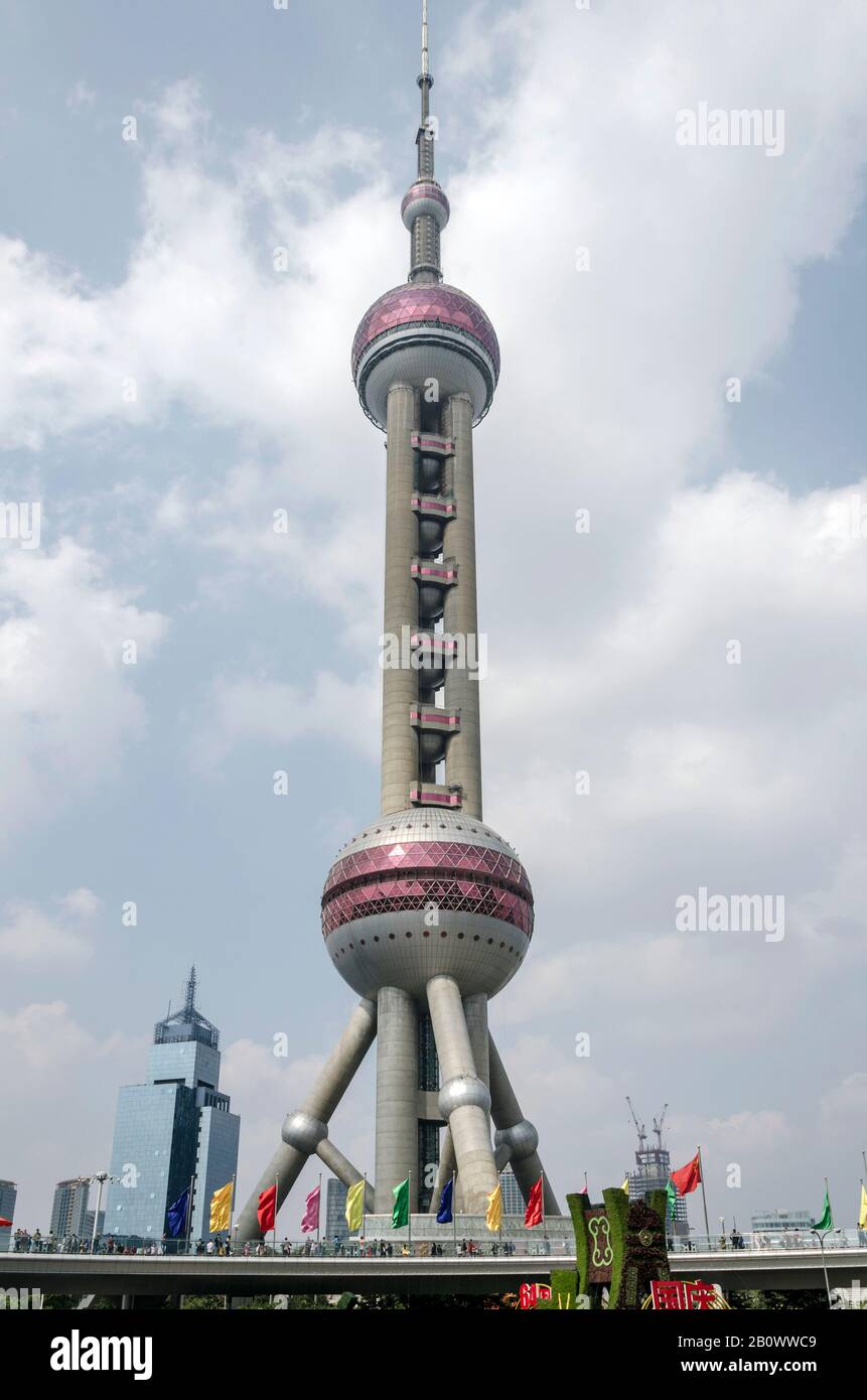 Oriental Pearl Tower, Pudong, Shanghai, Cina Foto Stock