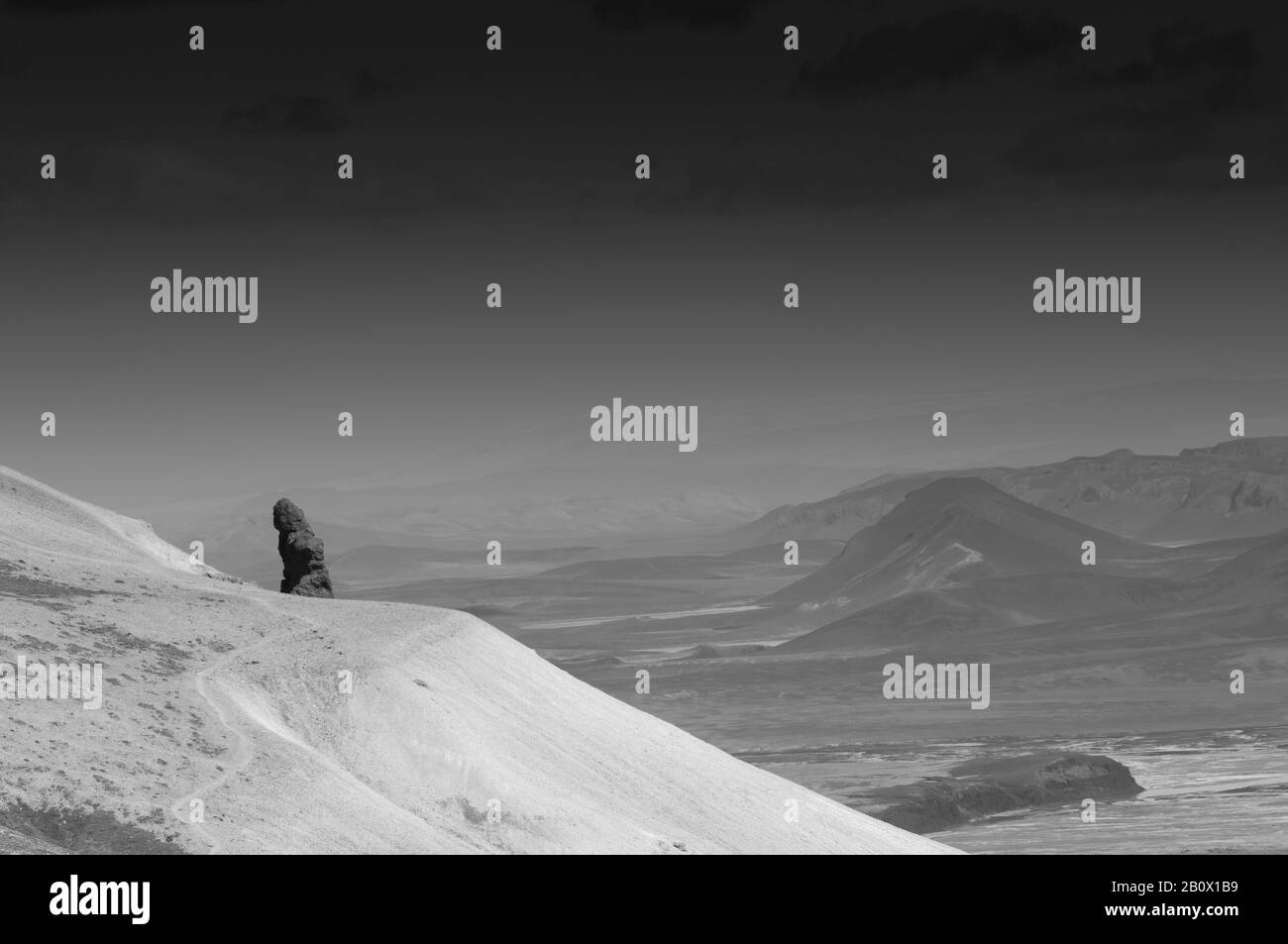 Paesaggio vulcanico arido sulla strada da Skogar a Landmannalaugar, Islanda, Europa, Foto Stock