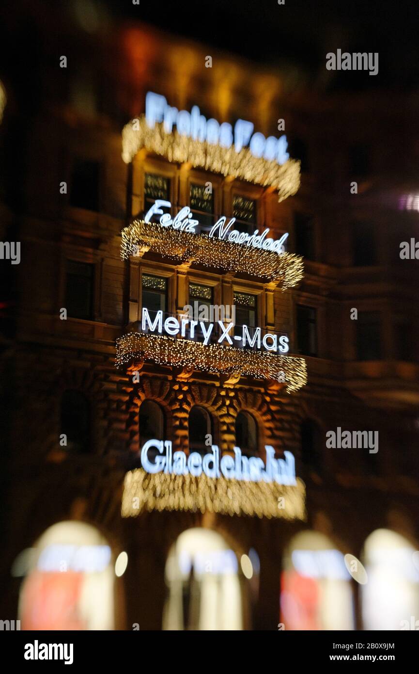 Auguri di Natale internazionale, facciata, sfocatura, 'HAMBURGER HOF', galleria commerciale, Jungfernstieg, Città anseatica di Amburgo, Germania, Foto Stock