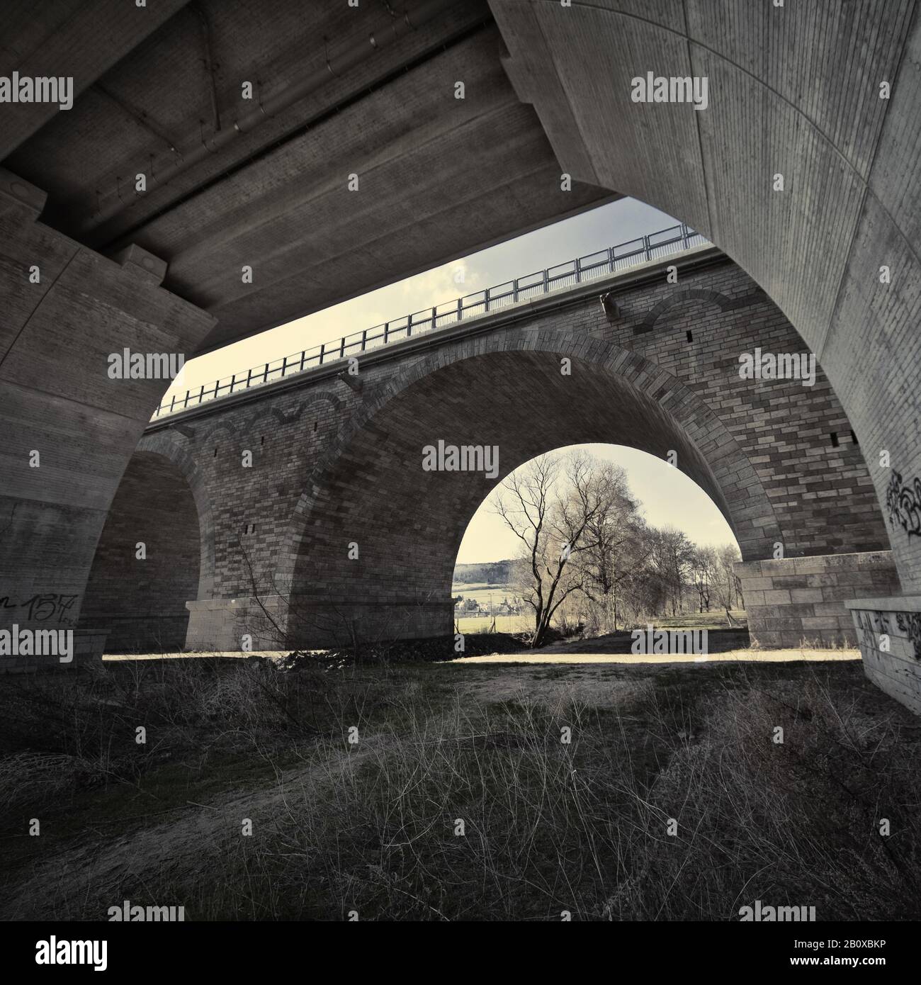 Ponte autostradale A4 nuovo e vecchio, Jena, Turingia, Germania, Foto Stock