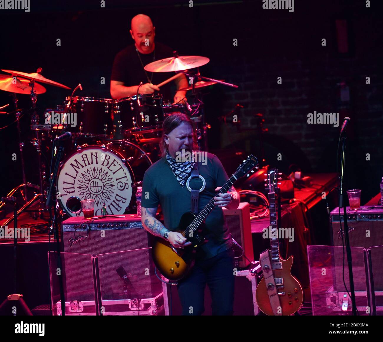 20 febbraio 2020, Norfolk, Virginia, USA: IL membro della Allman Betts Band DEVON ALLMAN porta le marmellate alla Norva a Norfolk, Virginia, il 19 febbraio 2020. Â© Jeff Moore 2020 (Credit Image: © Jeff Moore/Zuma Wire) Foto Stock