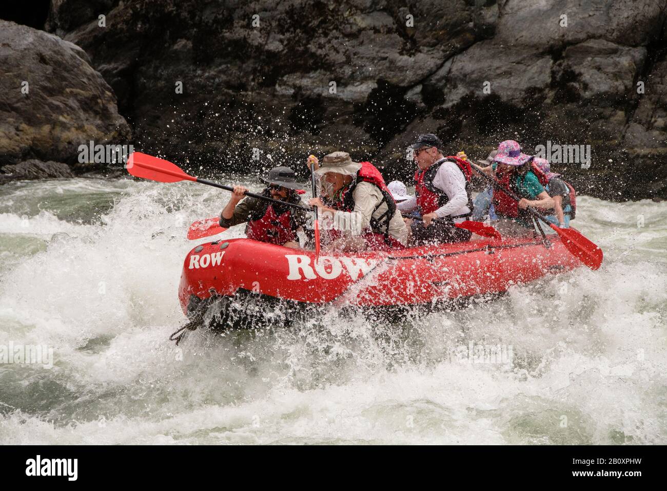 Rafting sulle rapide sul fiume Snake attraverso Hells Canyon con ROW Adventures. Foto Stock
