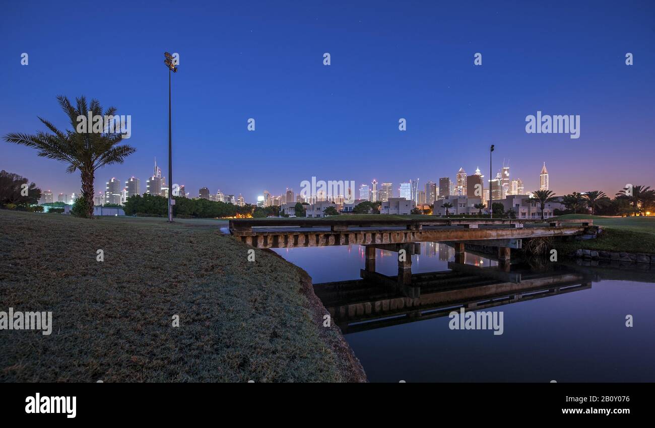 Nuova Dubai all'alba, Emirati Arabi Uniti, Foto Stock