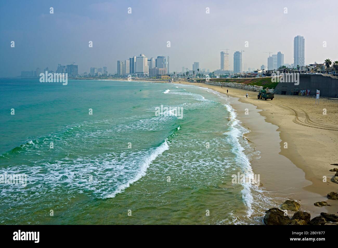 Vista da Jaffa allo skyline di Tel Aviv, Israele, Vicino Oriente, Foto Stock