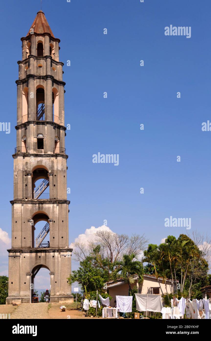 Torre de Iznaga sulla tenuta di Manaca Iznaga, Sancti Spiritus, Cuba, Caraibi, Foto Stock