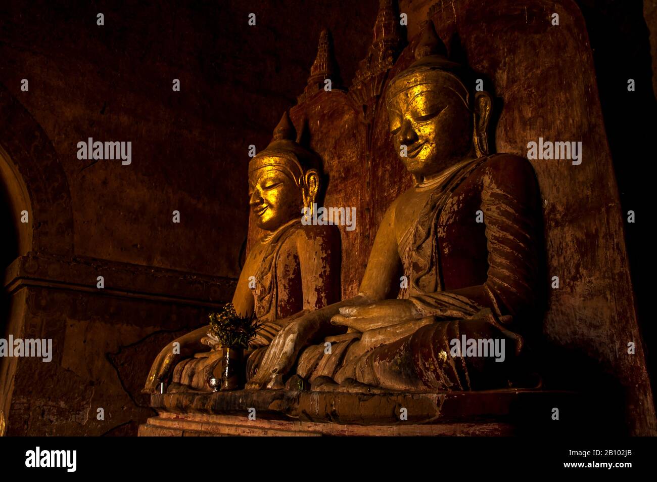 Statua del Buddha nella storica città reale di Bagan, Mandalay, Myanmar Foto Stock
