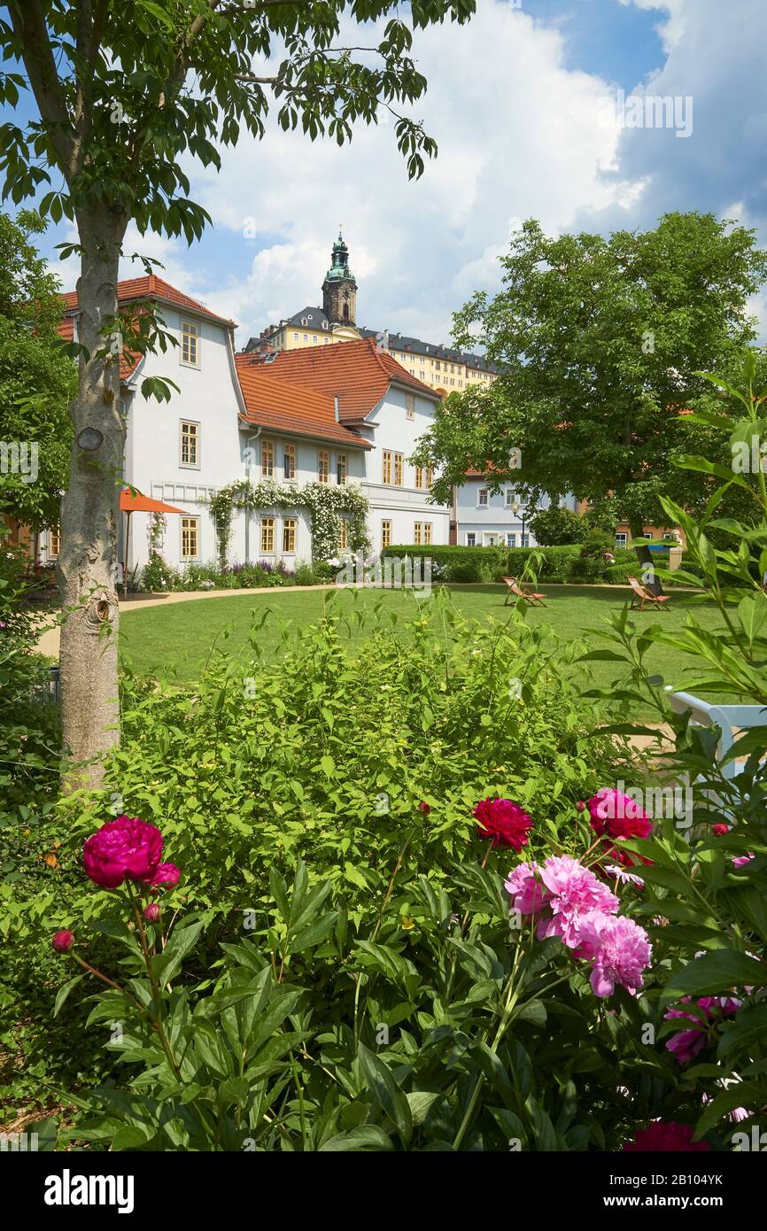 Giardino della Schillerhaus con Heidecksburg a Rudolstadt, Turingia, Germania Foto Stock