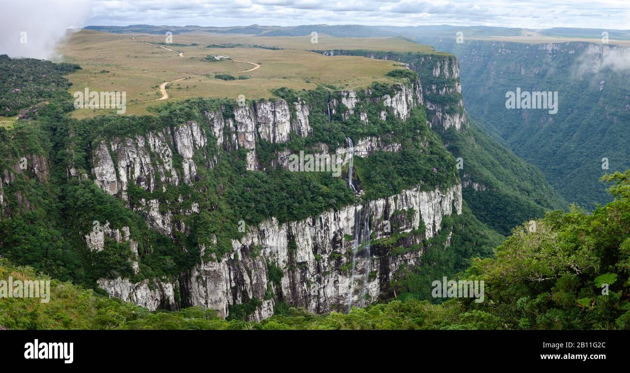 Una vista panoramica di un canyon chiamato Fortaleza in Brasile Foto Stock