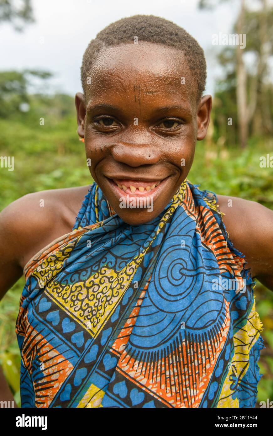 La vita dei Pigmei Bayaka nella foresta equatoriale, Repubblica Centrafricana, Africa Foto Stock