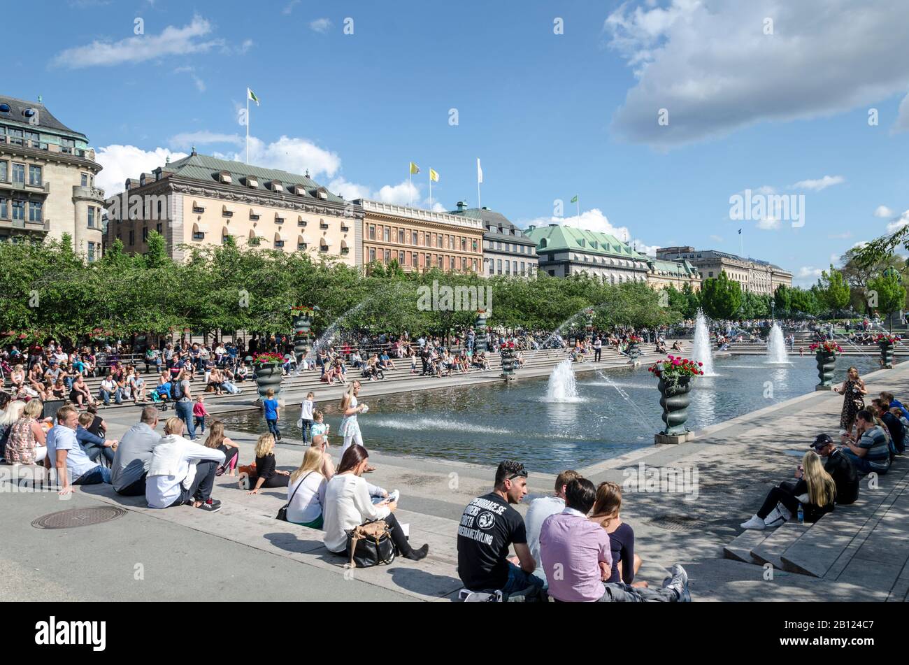 Lo stile di vita della città, Kungsträdgården, Stoccolma, Svezia, Europa Foto Stock