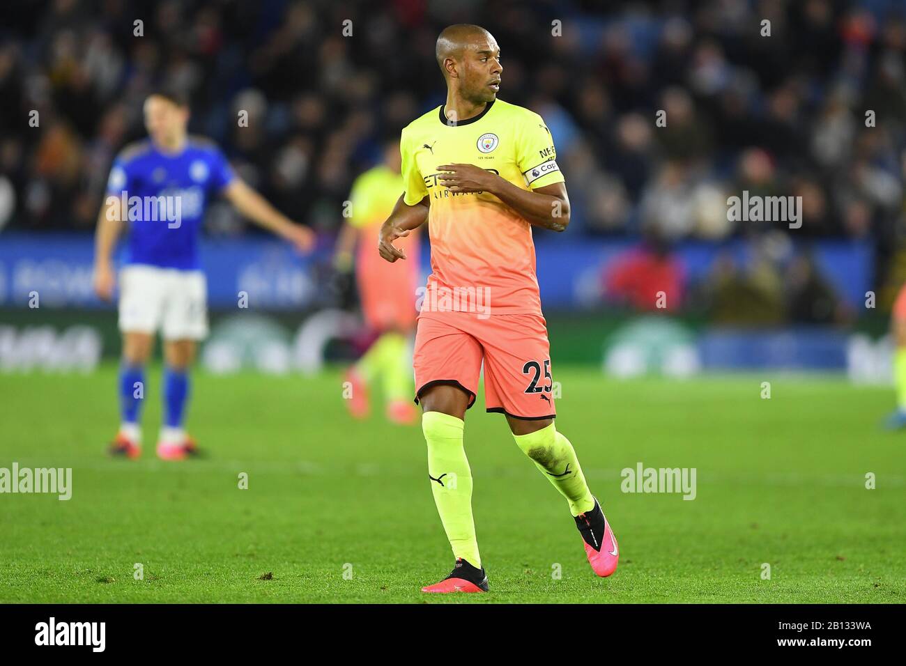 Leicester, Regno Unito. 22nd Feb, 2020. Fernandinho (25) di Manchester City durante la partita della Premier League tra Leicester City e Manchester City al King Power Stadium, Leicester sabato 22nd febbraio 2020. (Credit: Jon Hobley | MI News) La Fotografia può essere utilizzata solo per scopi editoriali di giornali e/o riviste, licenza richiesta per uso commerciale Credit: Mi News & Sport /Alamy Live News Foto Stock