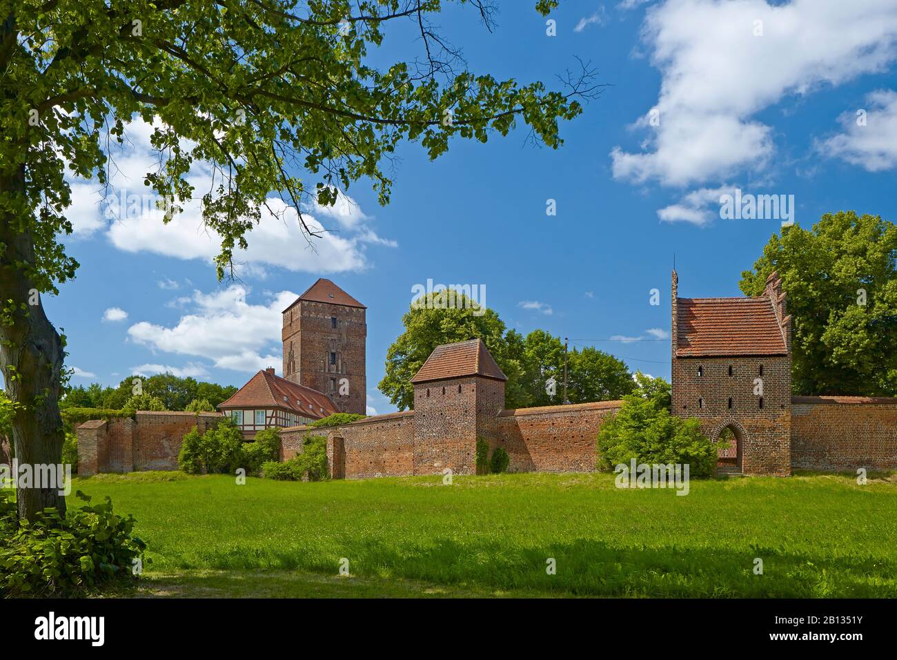 Castello del Vescovo e mura della città, Wittstock, Brandeburgo, Germania Foto Stock
