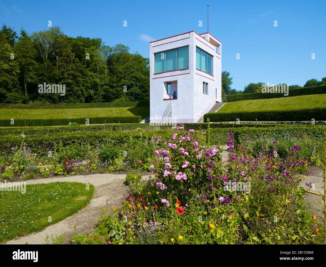 Giardino barocco con casa a globo nello Schleswig-Flensburg,Schleswig-Holstein,Germania Foto Stock