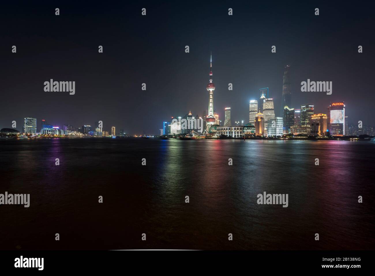 Skyline,Paesaggio Urbano,Scena Notturna,Lujiazui,Pudong,Shanghai,Cina Foto Stock