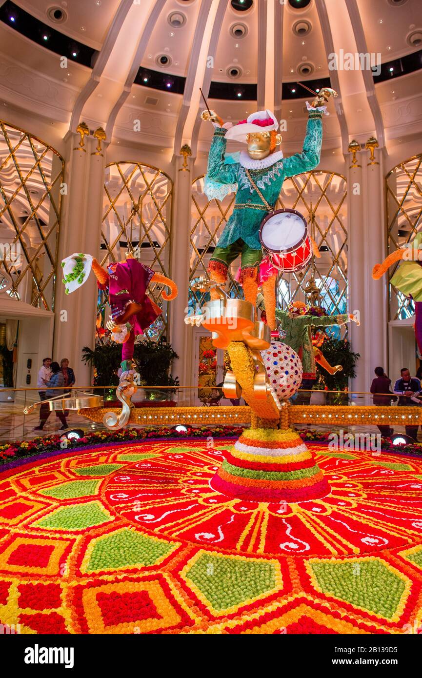 Le creazioni floreali all'hotel Wynn Palace a Macau Foto Stock