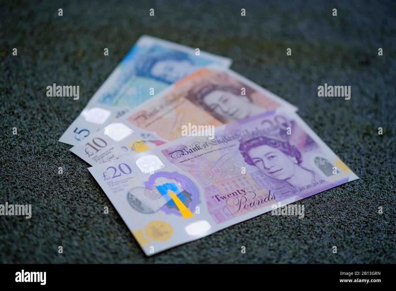 Set di banconote da 20 sterline britanniche All New Polymer rilasciate entro il febbraio 2020 nel Regno Unito. Foto Stock