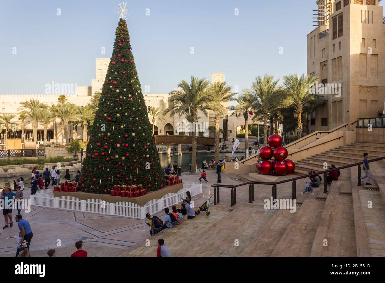 Dubai christmas immagini e fotografie stock ad alta risoluzione - Alamy