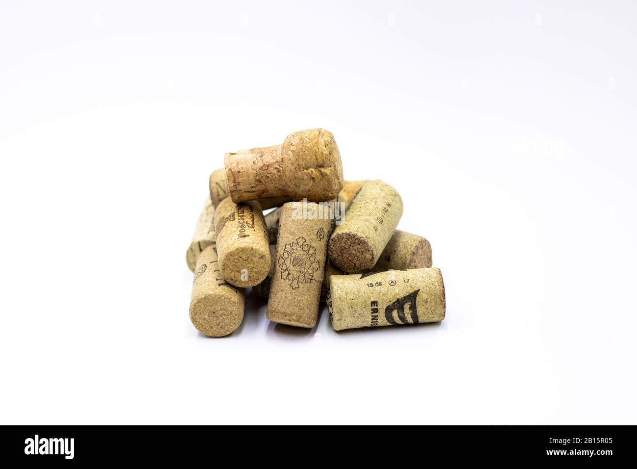 Mucchio di vino usato e tappi di legno di champagne Foto Stock