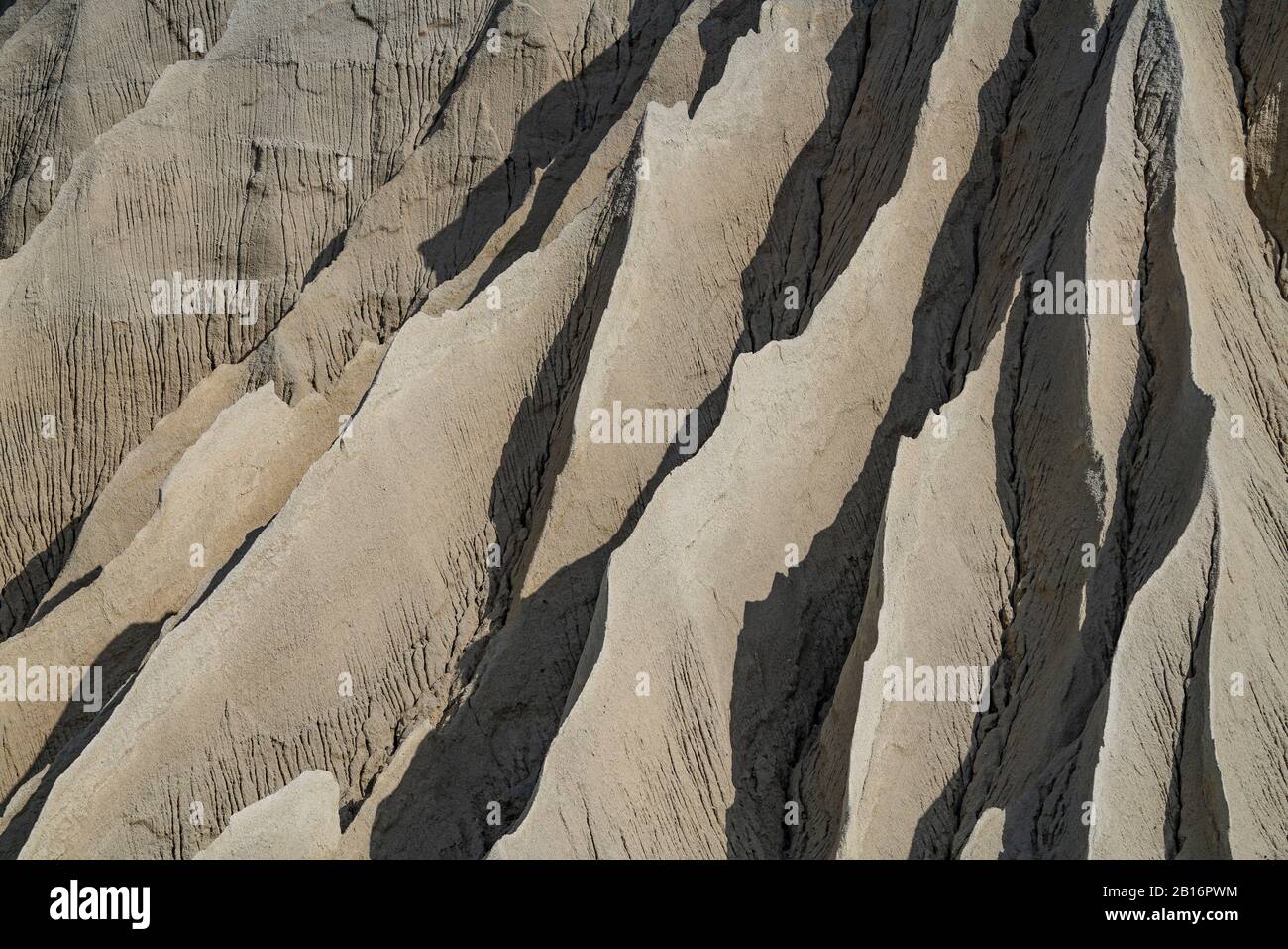 Miniere abbandonate. Vecchia cava mountain.Le ceneri dune in Estonia, l'Europa. Foto Stock