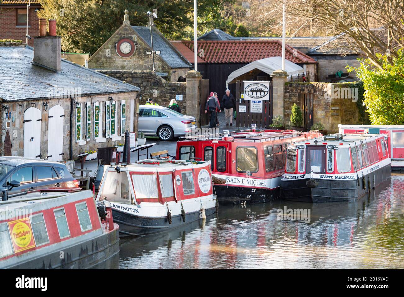 Cala Homes, Linlithgow, Canal Centre, Union Canal Foto Stock