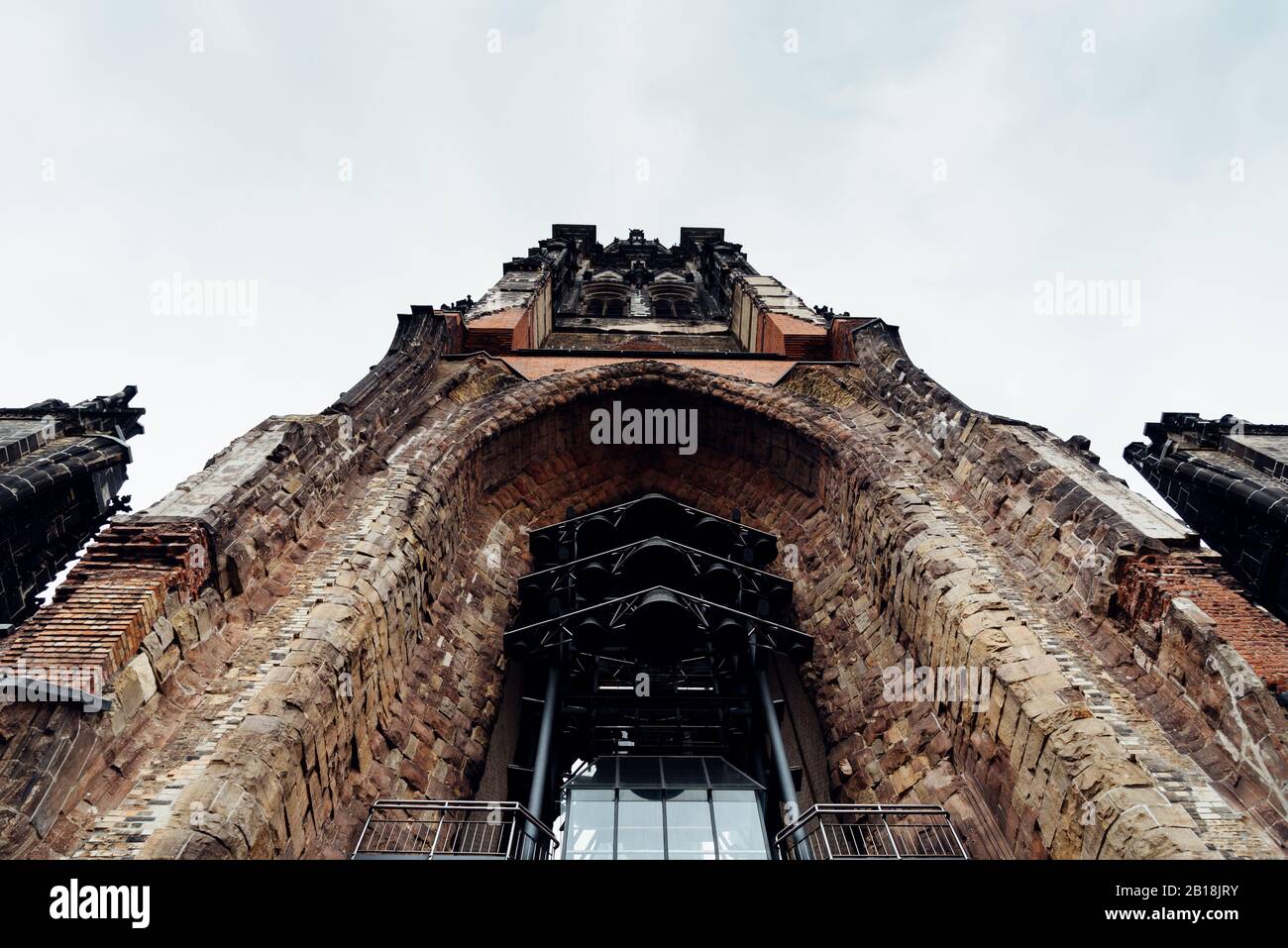Amburgo, Germania - 4 Agosto 2019: La Torre Del Memoriale Di San Nicola. La chiesa principale originale fu distrutta nelle incursioni aeree ad Amburgo nel 1943. Foto Stock